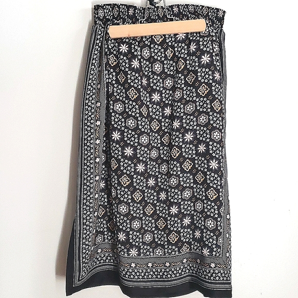 BNWT Ann Taylor Pull On Skirt - Picture 4 of 7